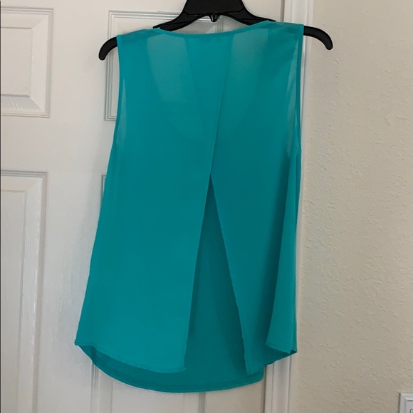 Chocolate Tops - Cute back opening top